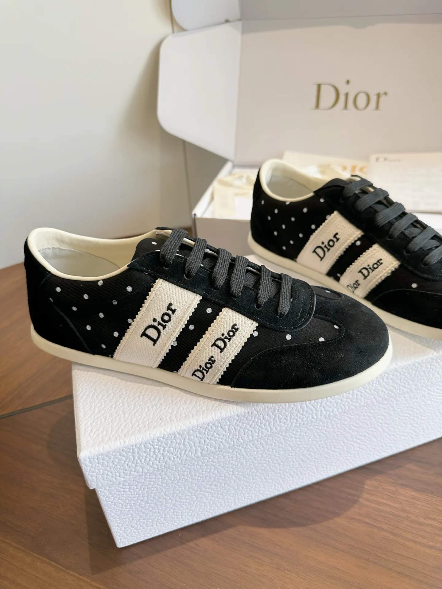 Women's Sneakers CHRISTIAN DIOR 18443954