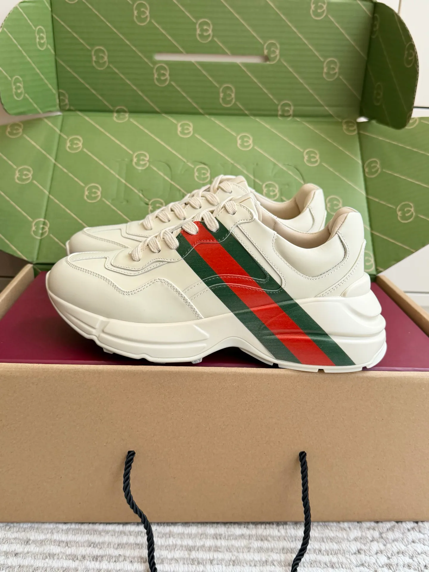 Women's Sneakers GUCCI 17864931