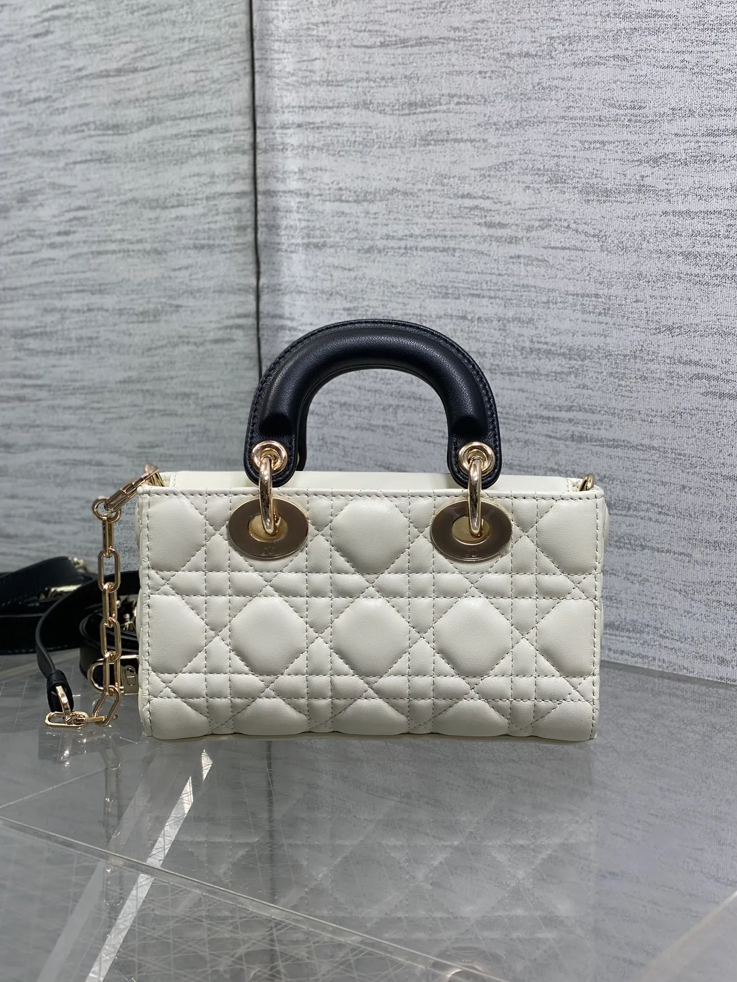 Women's Classic Handbags CHRISTIAN DIOR 18392924