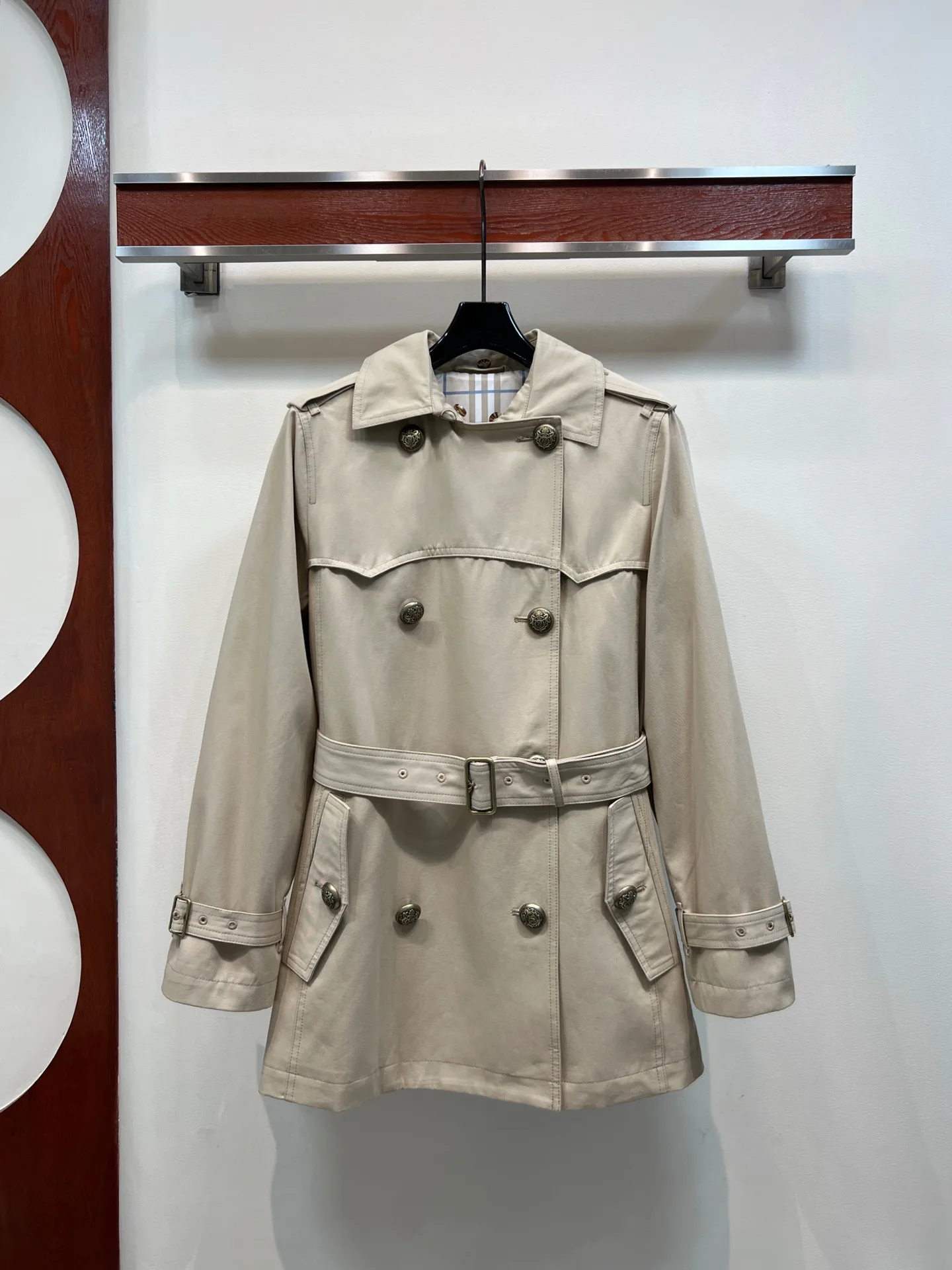 Women's Trench Coats BURBERRY 18127541