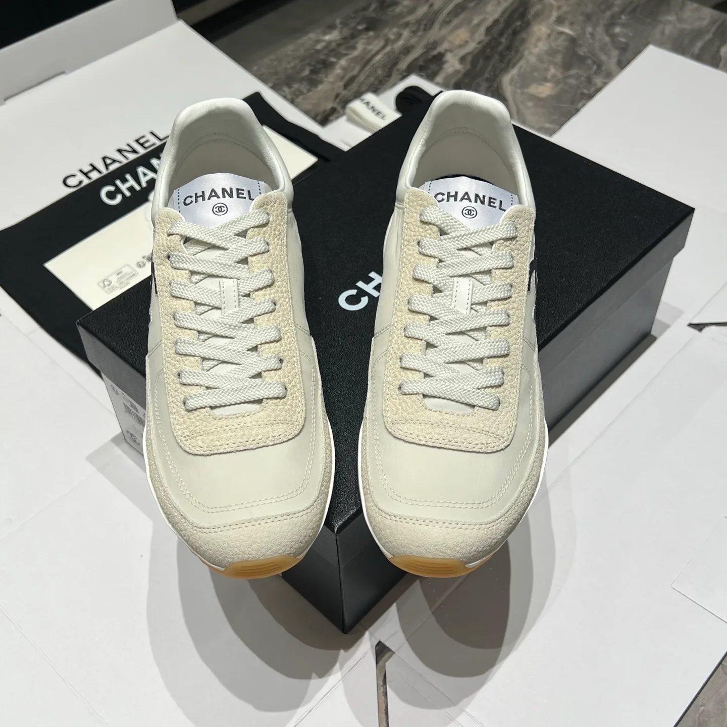 Women's Sneakers CHANEL 18121511