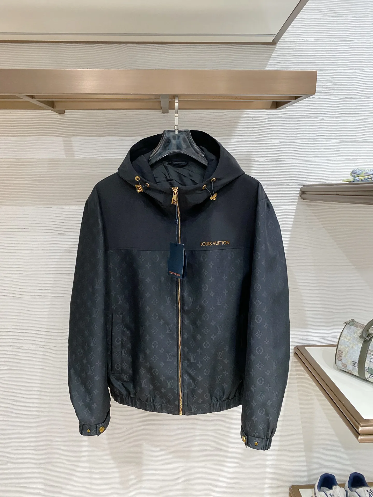 Men's Jackets And Down Jackets LOUIS VUITTON 17993098