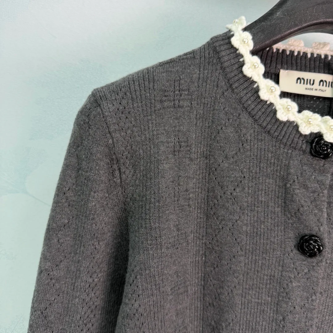 Women's Jumpers And Sweaters MIU MIU 18211570