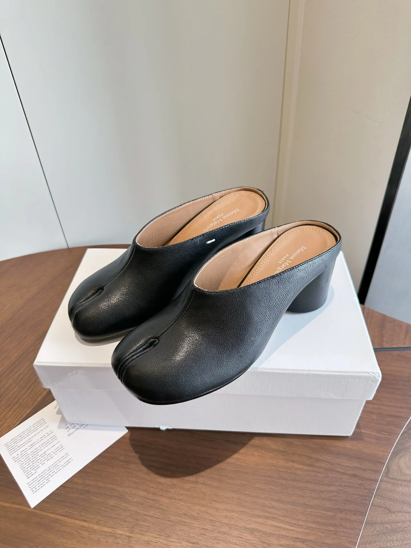 Women's Mules And Clogs MAISON MARGIELA 18444041