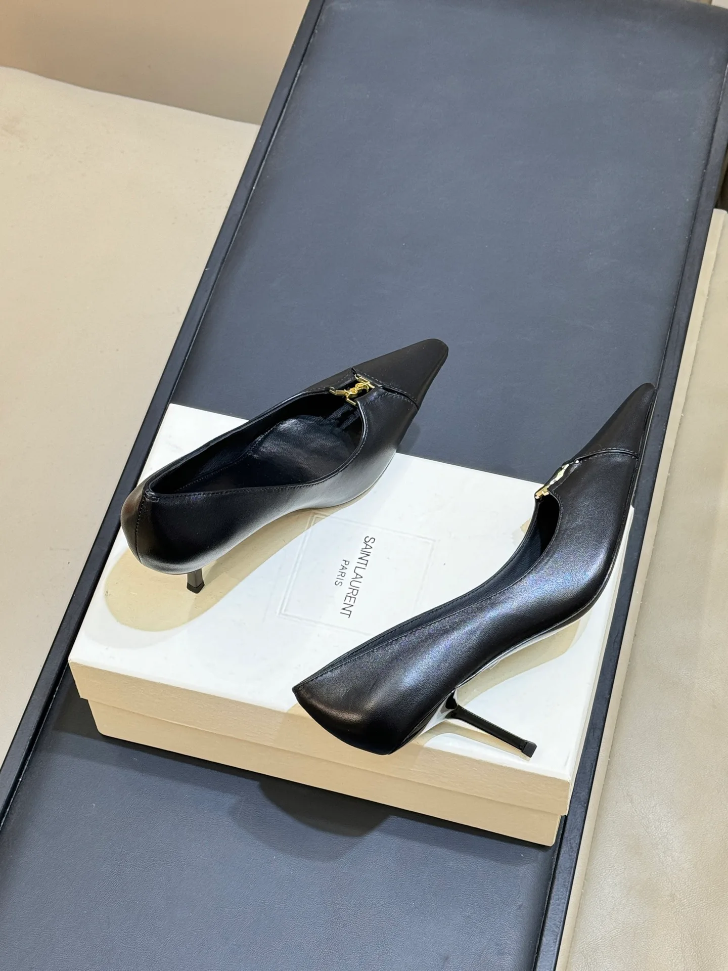 Women's Heels SAINT LAURENT 18073638