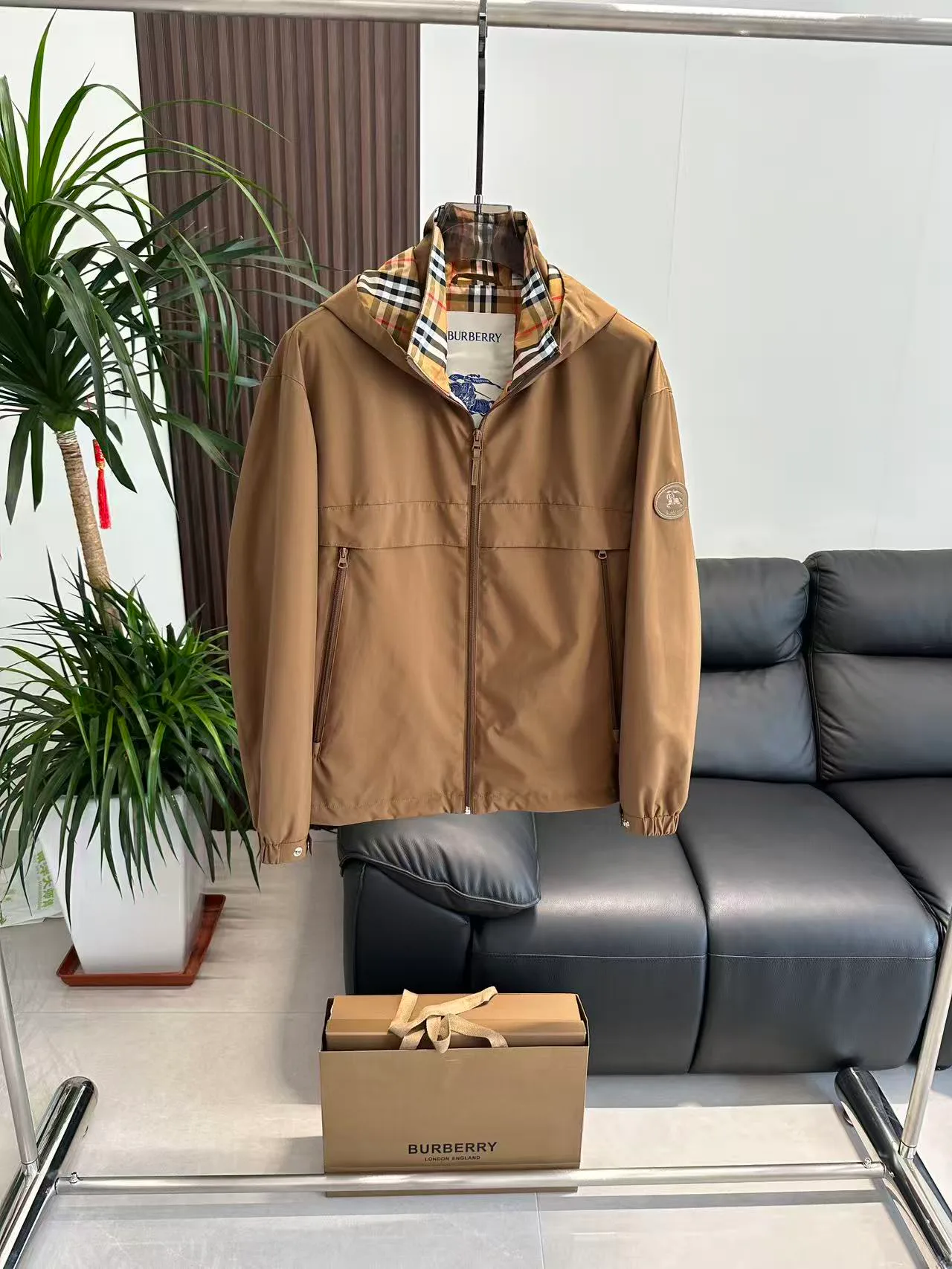 Men's Jackets And Down Jackets BURBERRY 17851170