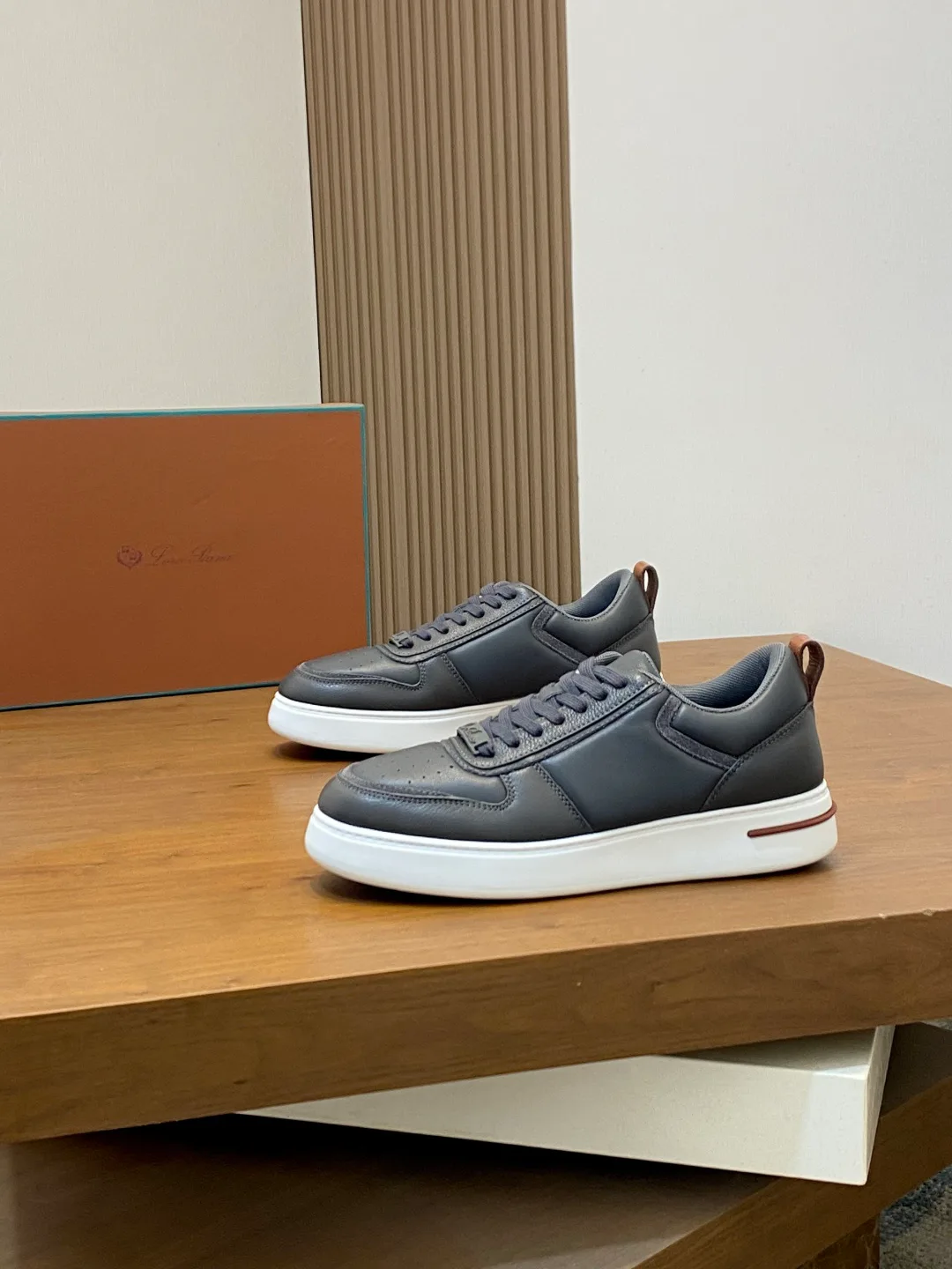 Men's Sneakers LORO PIANA 18079039