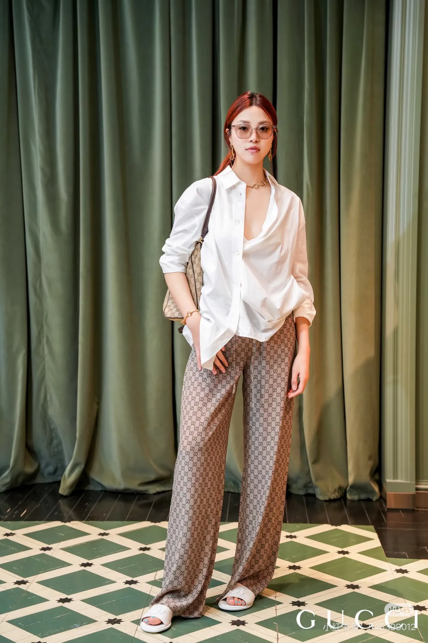 Women's Trousers GUCCI 18108439