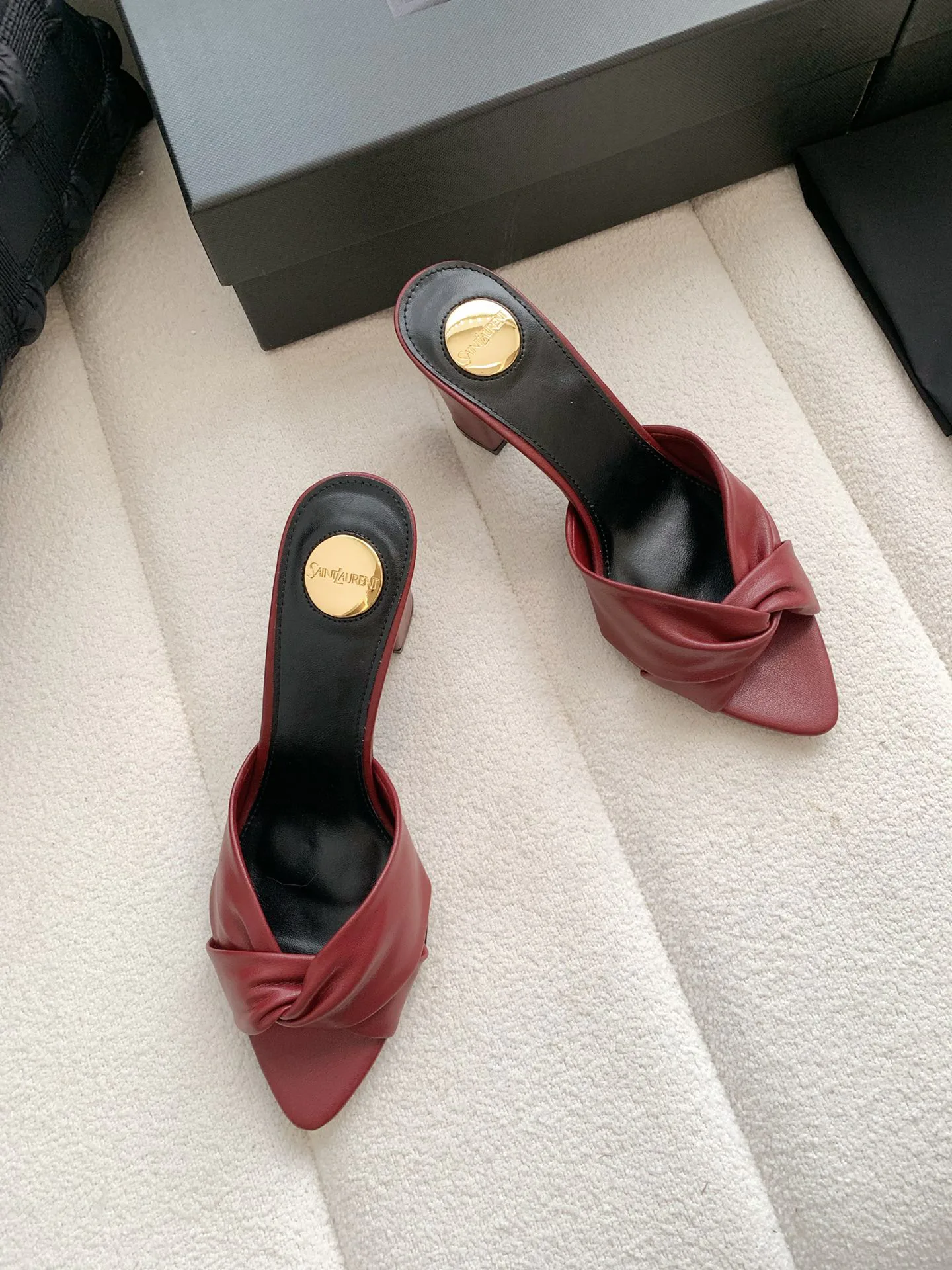 Women's Mules And Clogs SAINT LAURENT 17371748