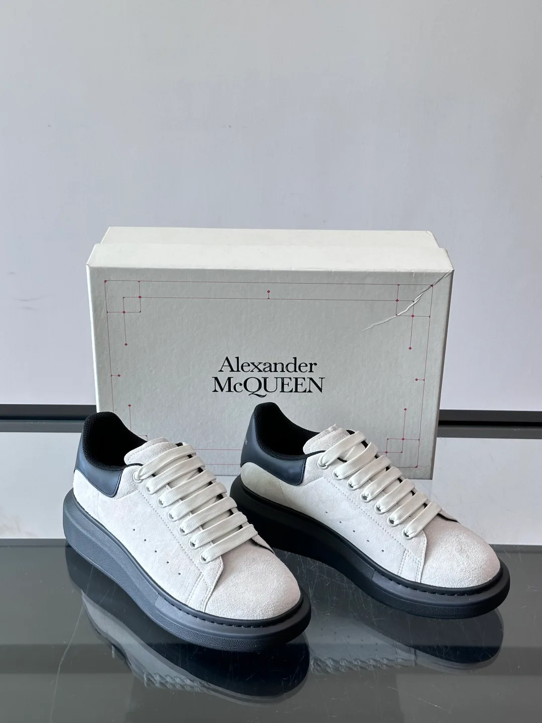 Women's Sneakers ALEXANDER MCQUEEN 17447549