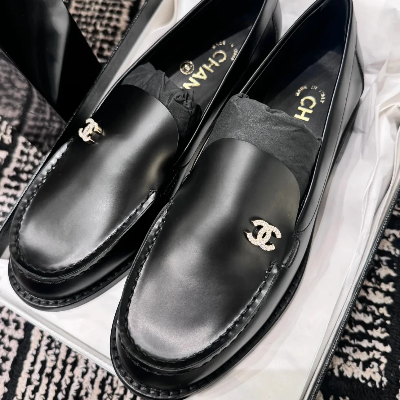 Women's Loafers And Moccasins CHANEL 18450786