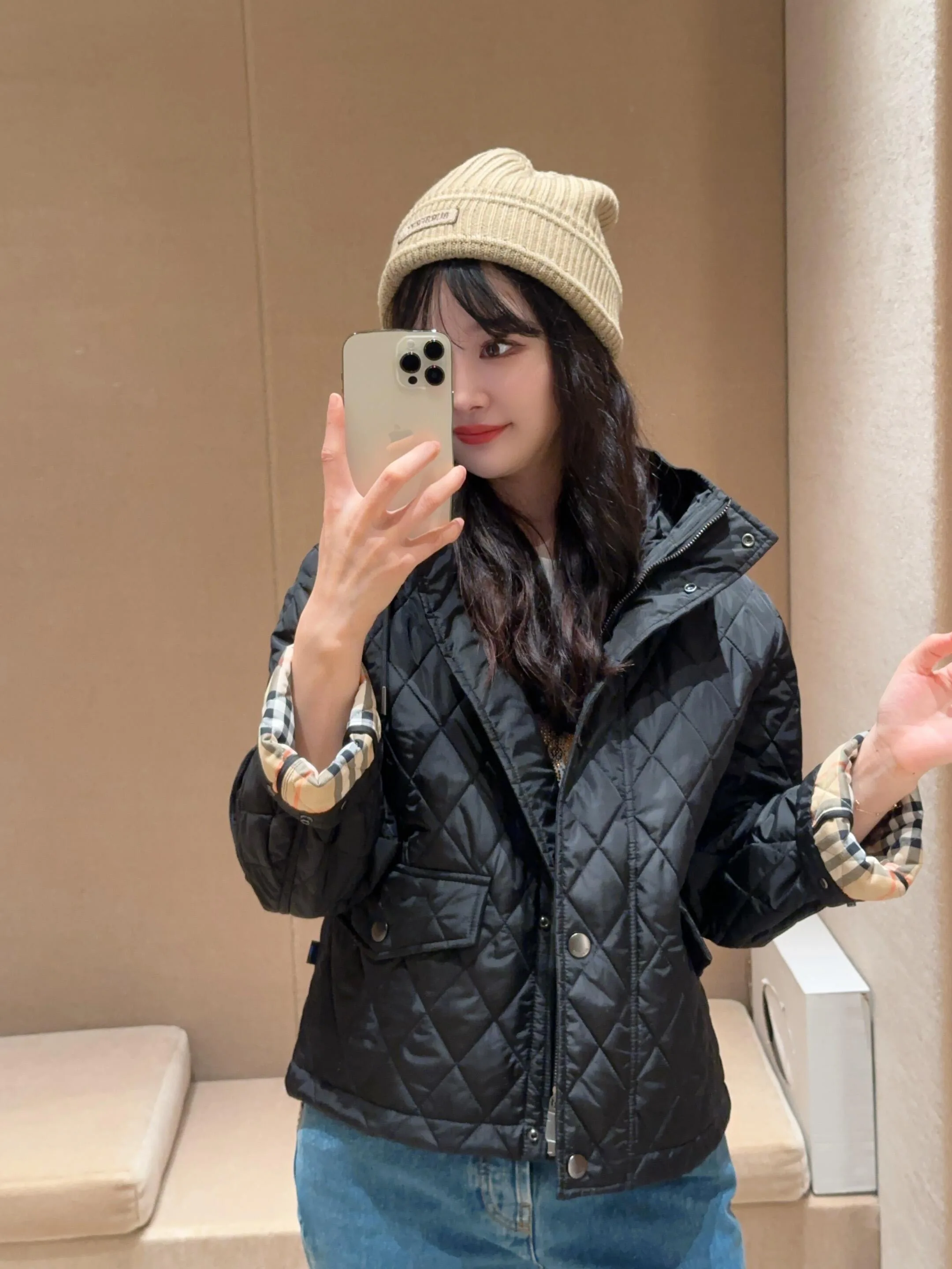 Women's Jackets And Down Jackets BURBERRY 18033913
