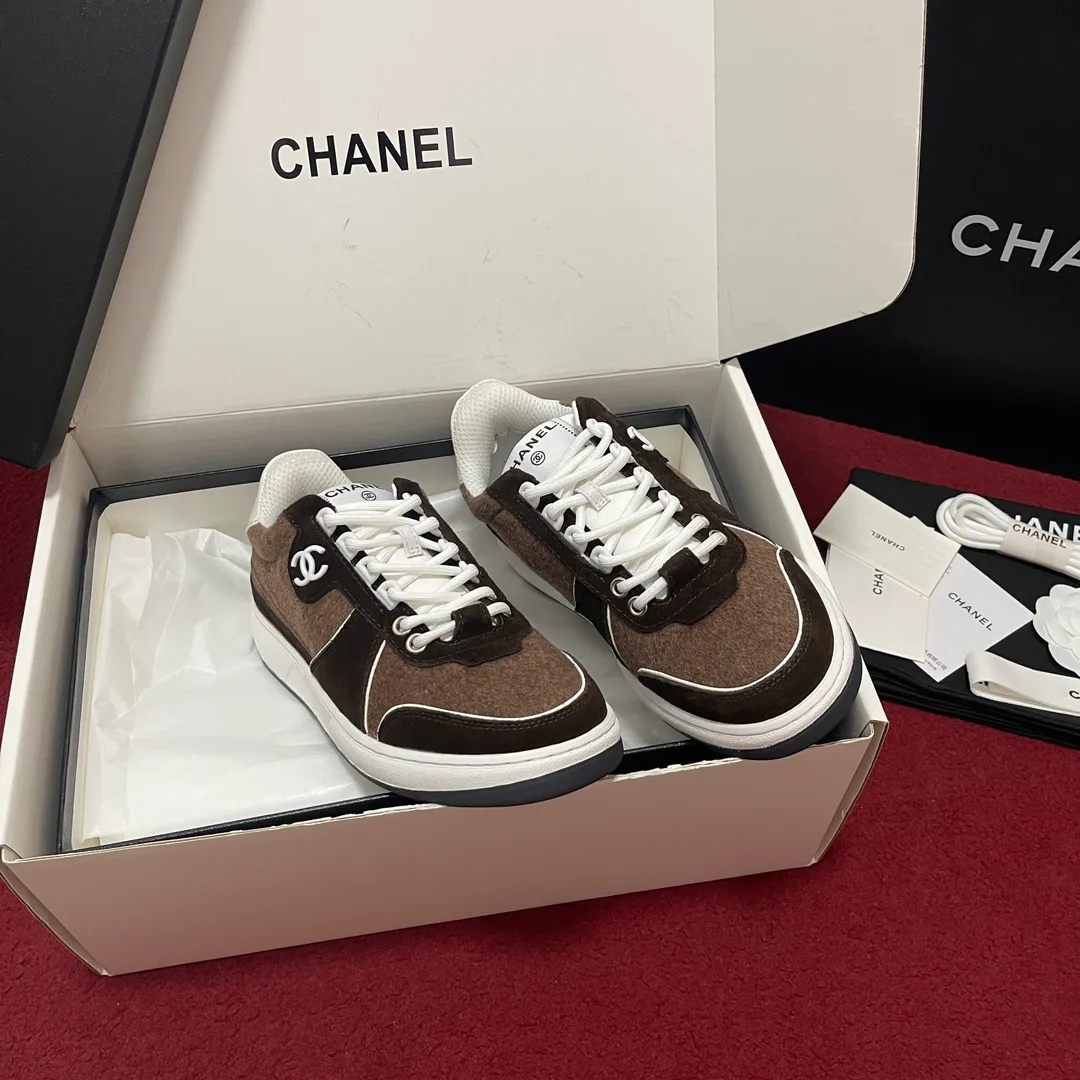 Women's Sneakers CHANEL 18195104