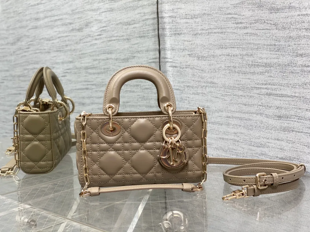 Women's Classic Handbags CHRISTIAN DIOR 17770394