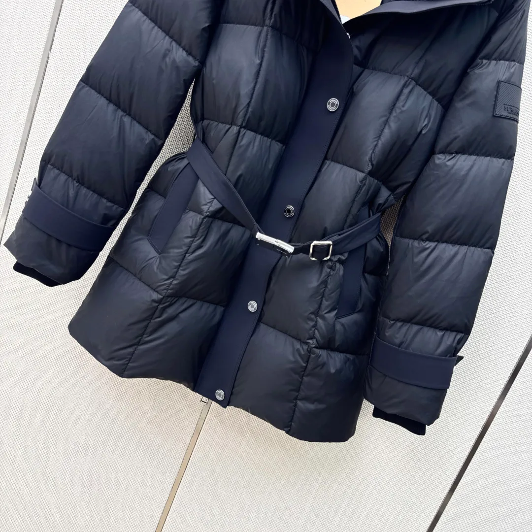 Women's Jackets And Down Jackets BURBERRY 18245901