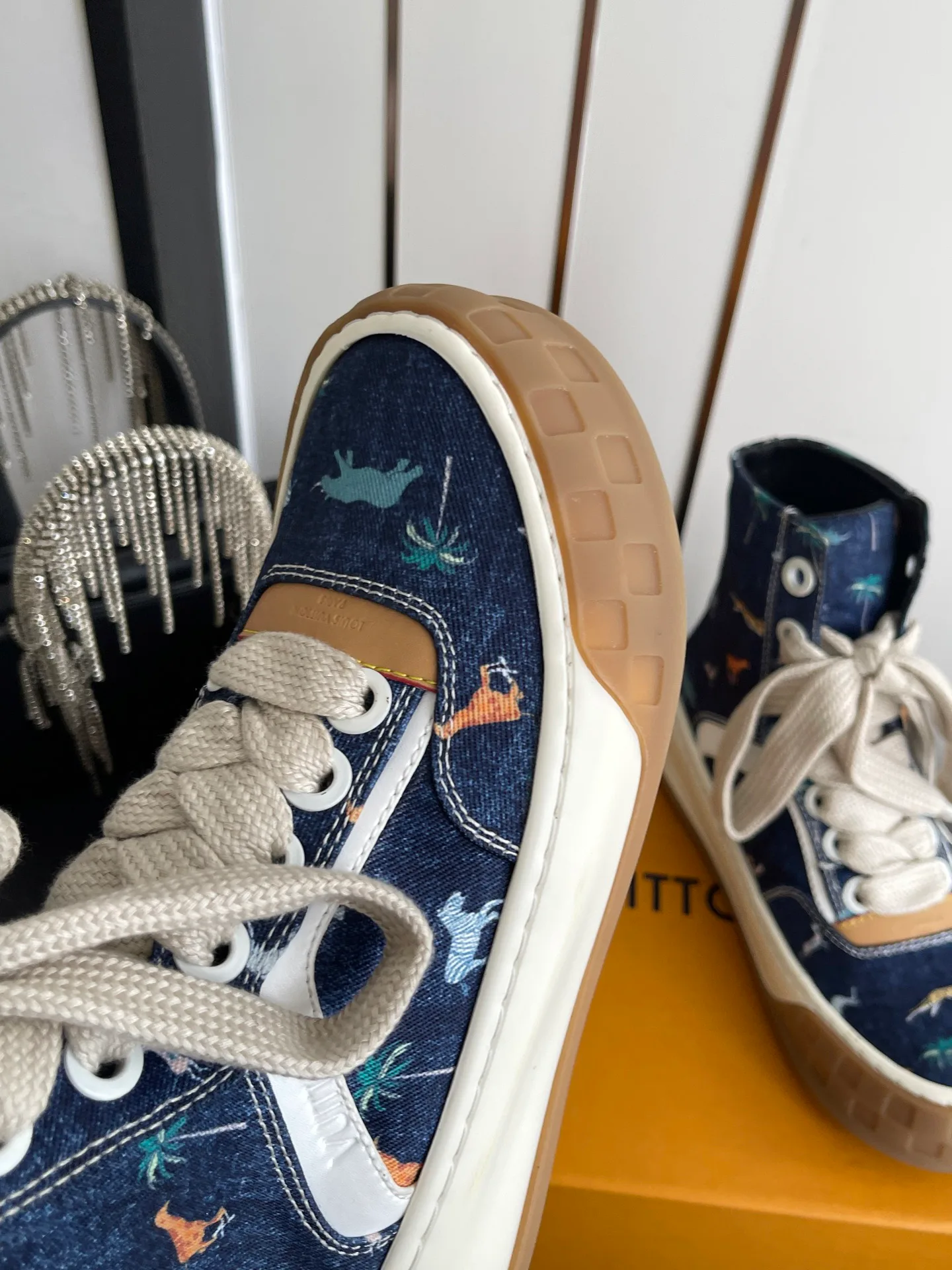 Women's Sneakers LOUIS VUITTON 17673241