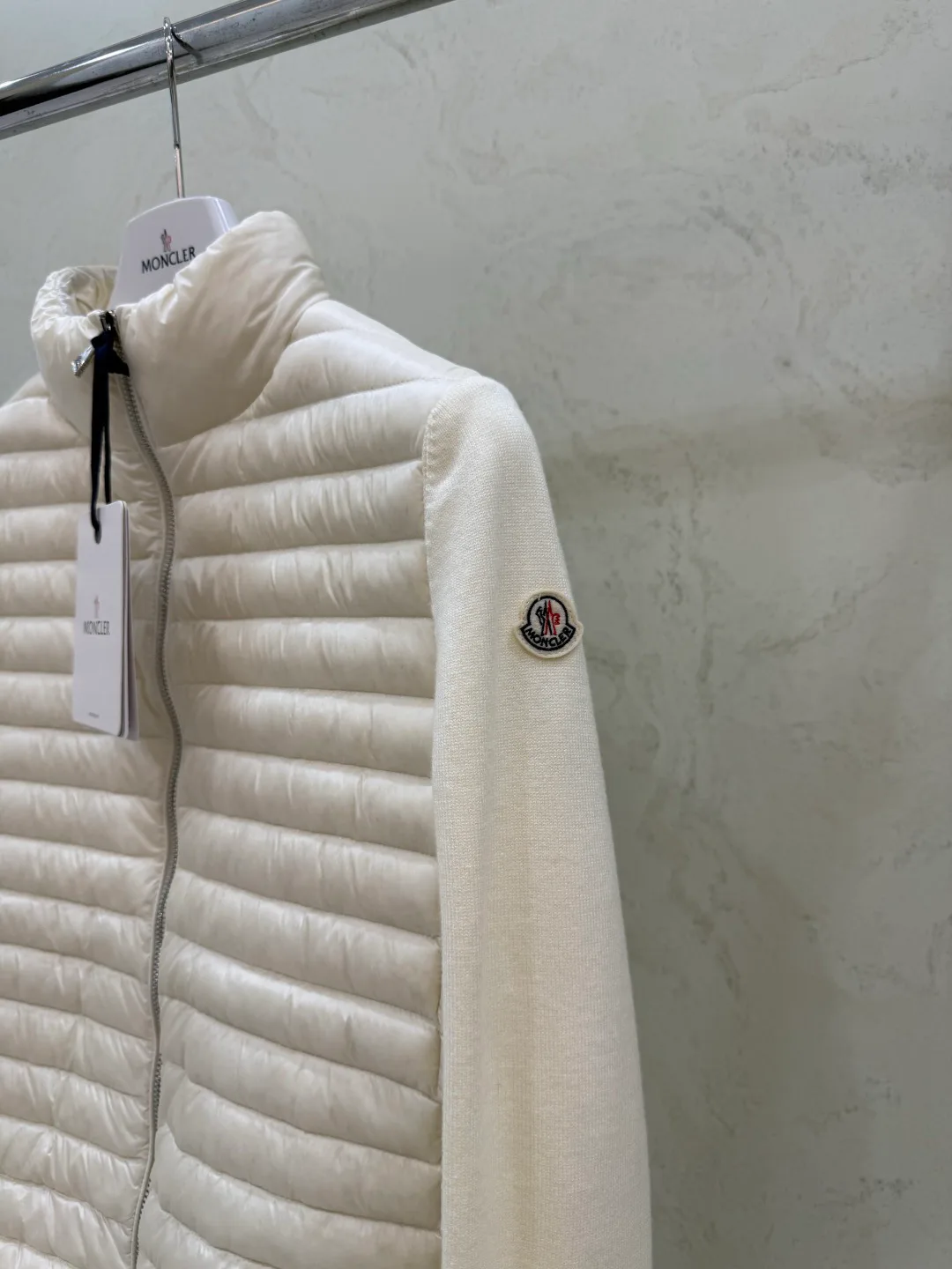 Women's Jackets And Down Jackets MONCLER 17918887