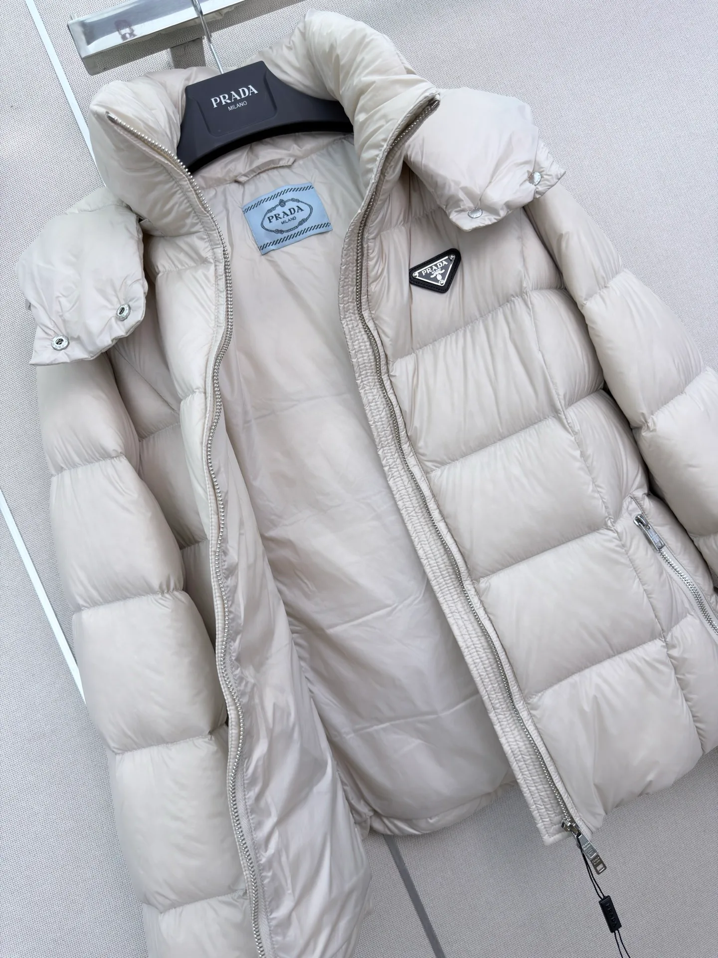 Women's Jackets And Down Jackets PRADA 18185815
