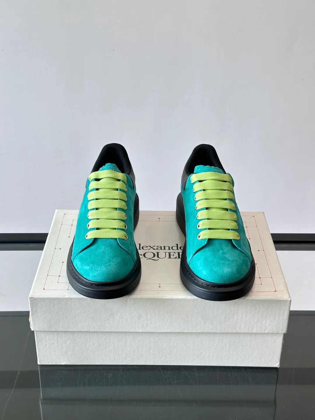 Women's Sneakers ALEXANDER MCQUEEN 17447547