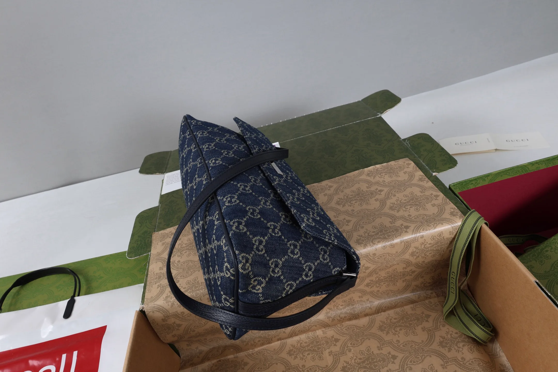 Women's Classic Handbags GUCCI 18065247