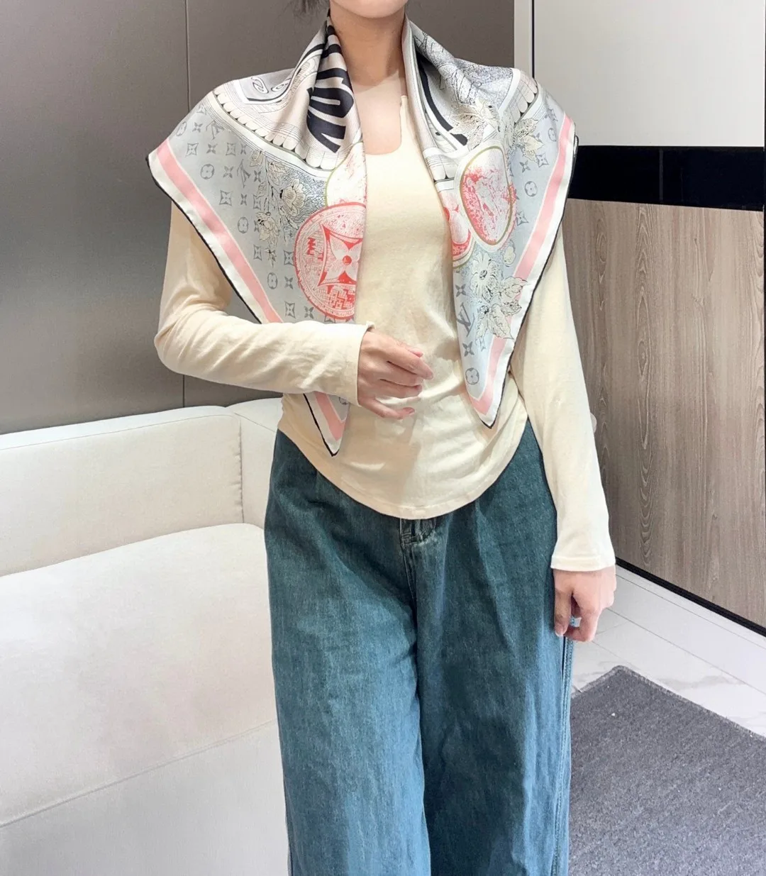 Silk Scarves LOUIS VUITTON 18501136