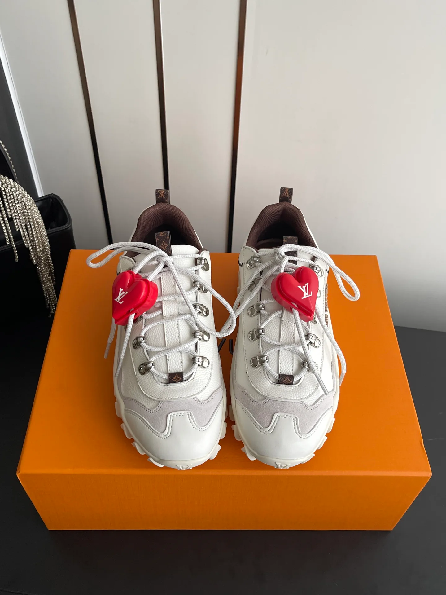 Women's Sneakers LOUIS VUITTON 17554381