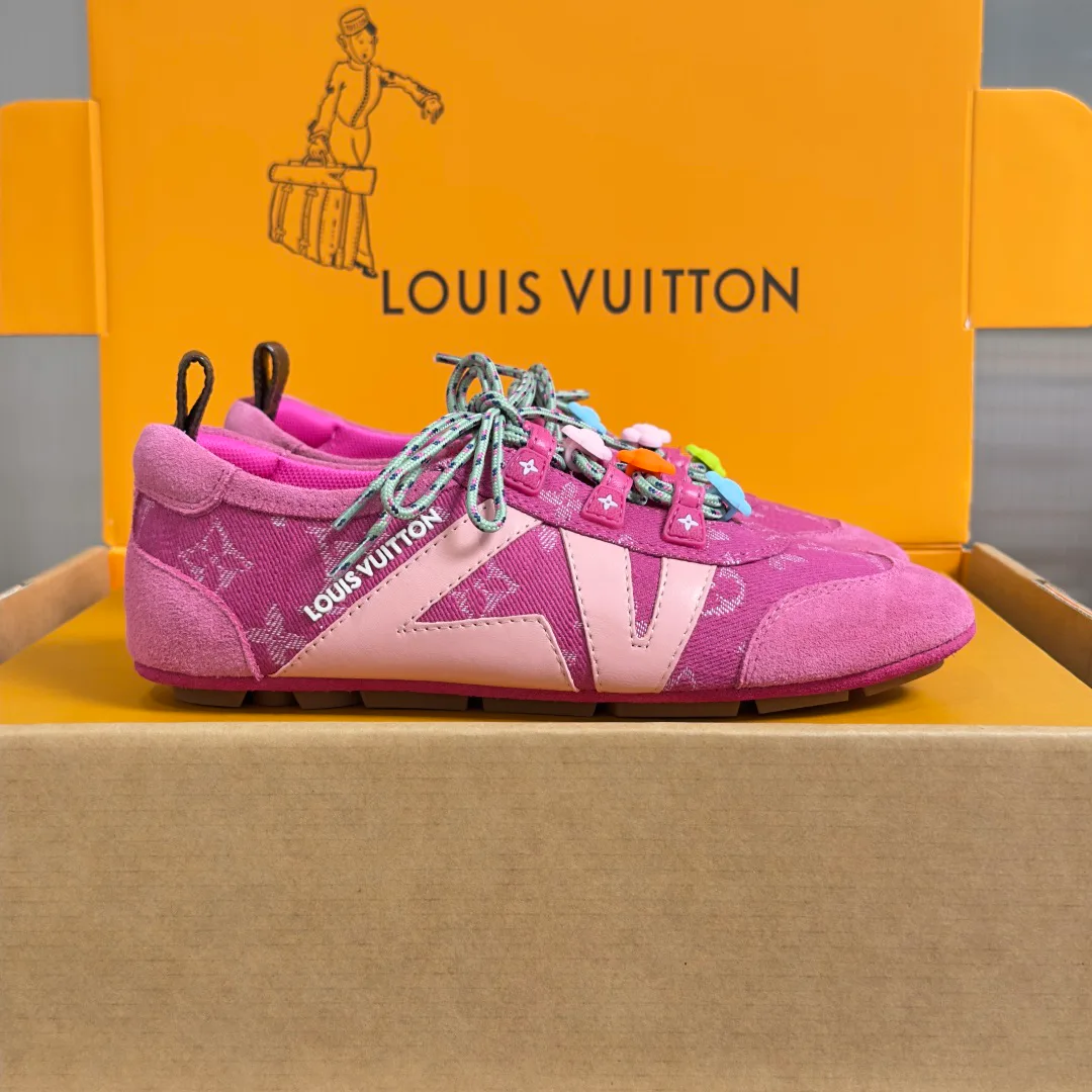 Women's Sneakers LOUIS VUITTON 17780707