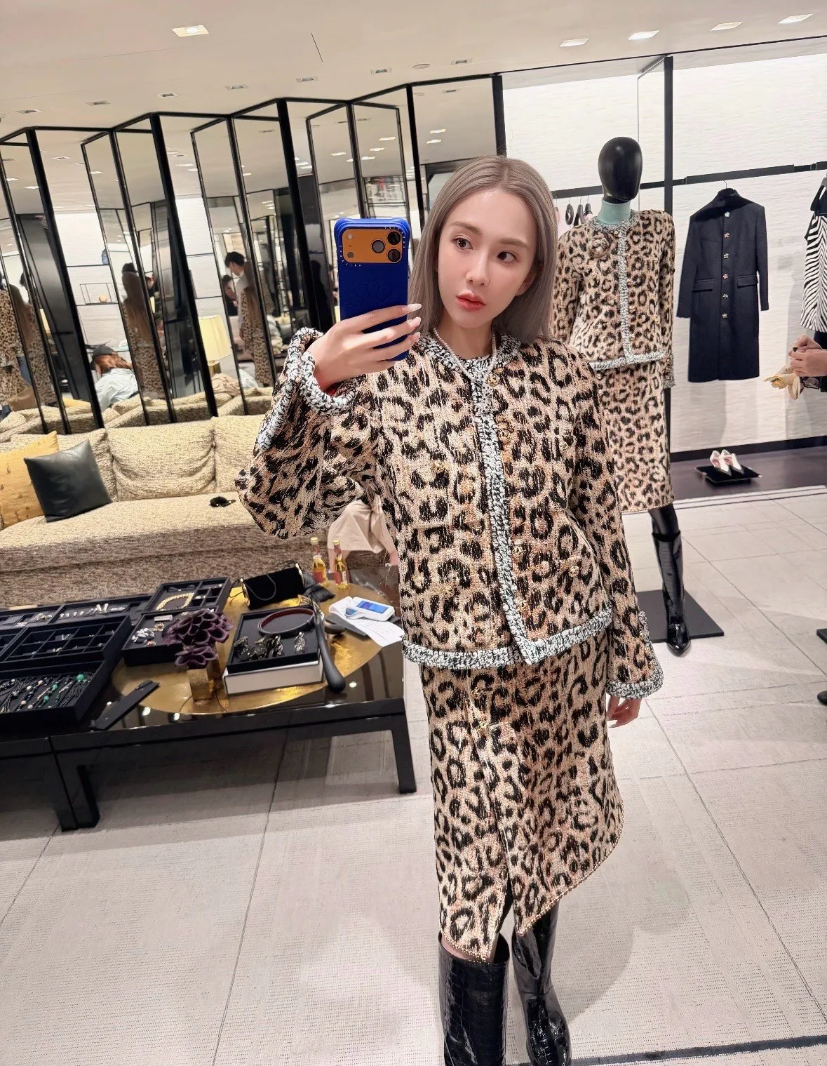 Women's Suits CHANEL 18536981