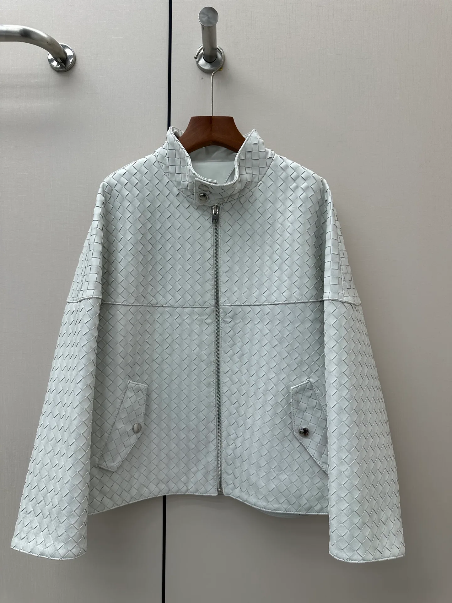 Women's Leather Jackets And Sheepskin Coats BOTTEGA VENETA 18061239