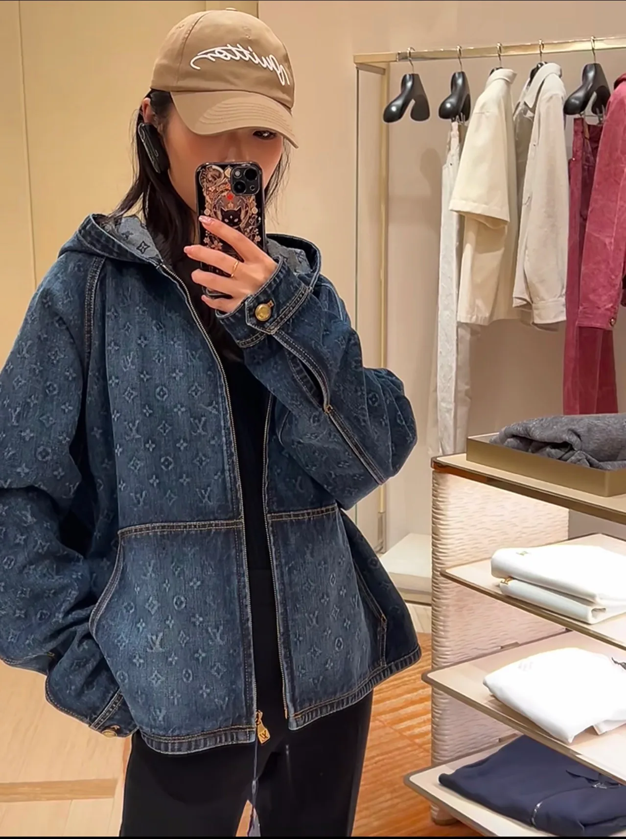 Women's Jackets And Down Jackets LOUIS VUITTON 18348323