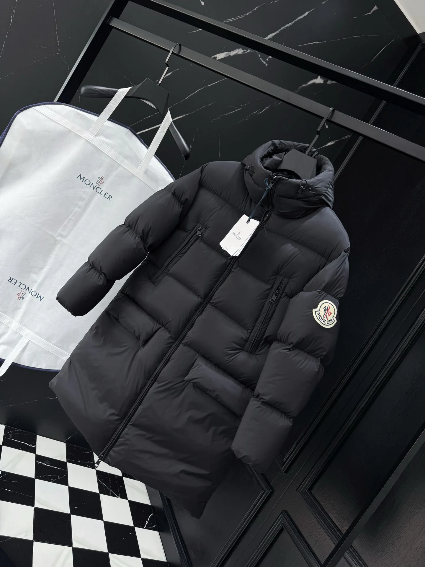 Куртки И Пуховики Мужские Moncler 18684465