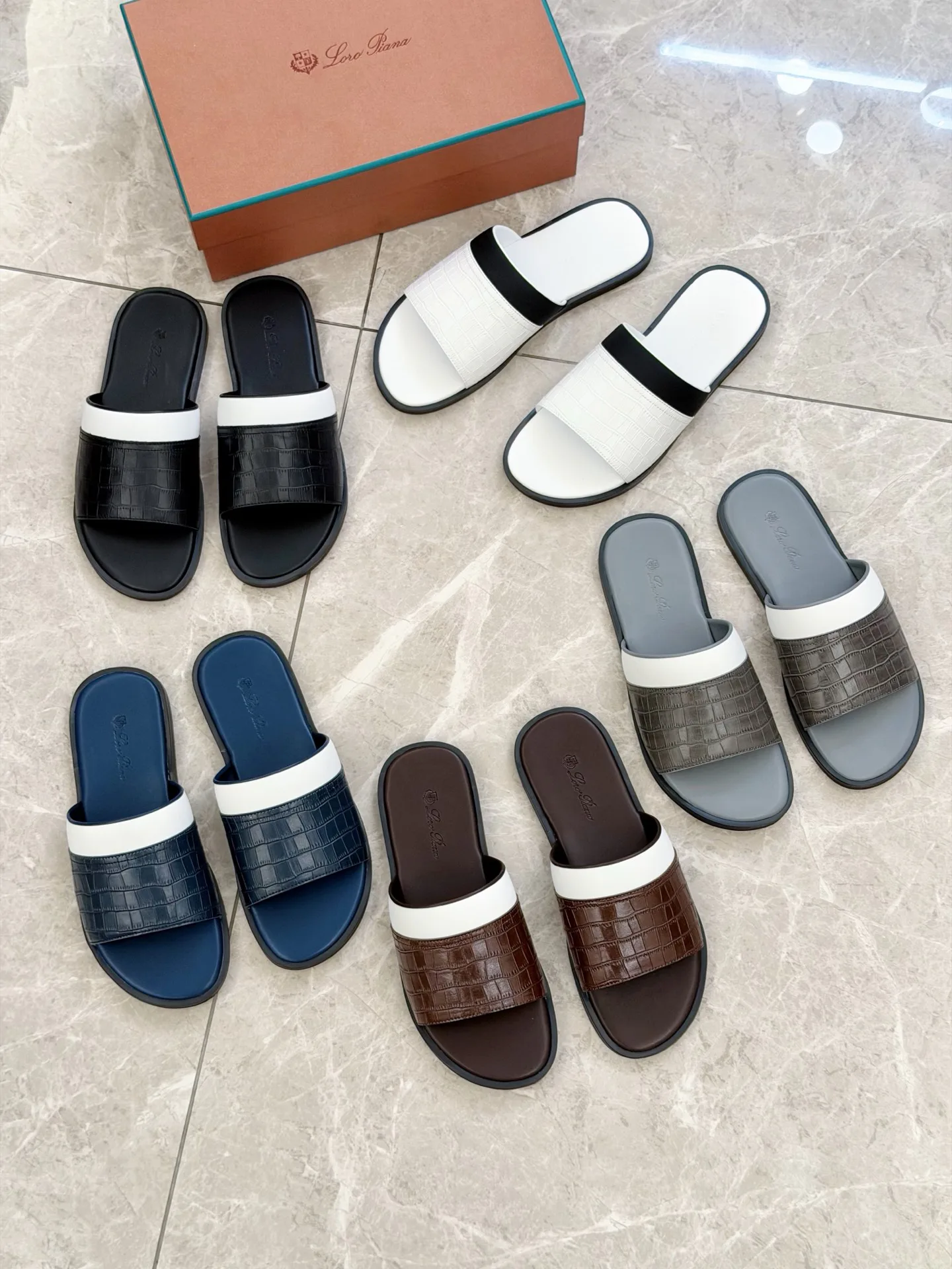 Men's Flip-Flops LORO PIANA 17988636