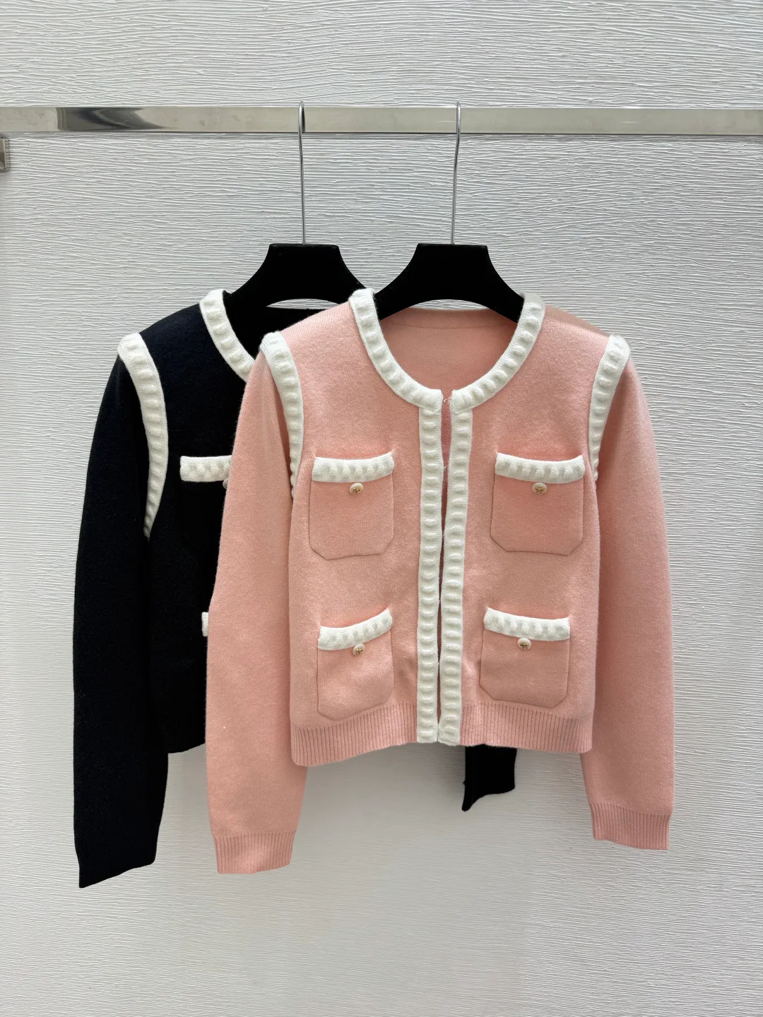 Women's Jumpers And Sweaters CHANEL 18137805