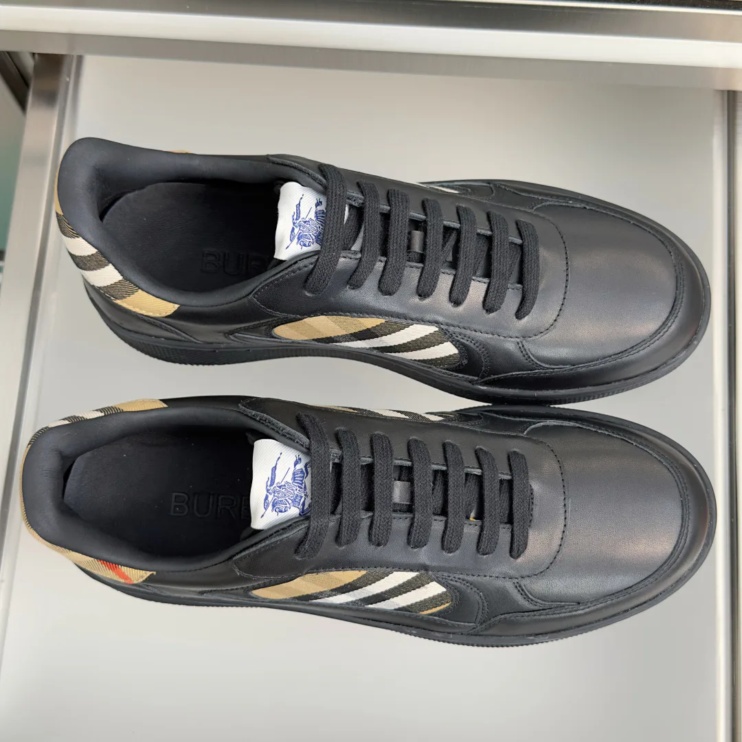 Women's Sneakers BURBERRY 17810101