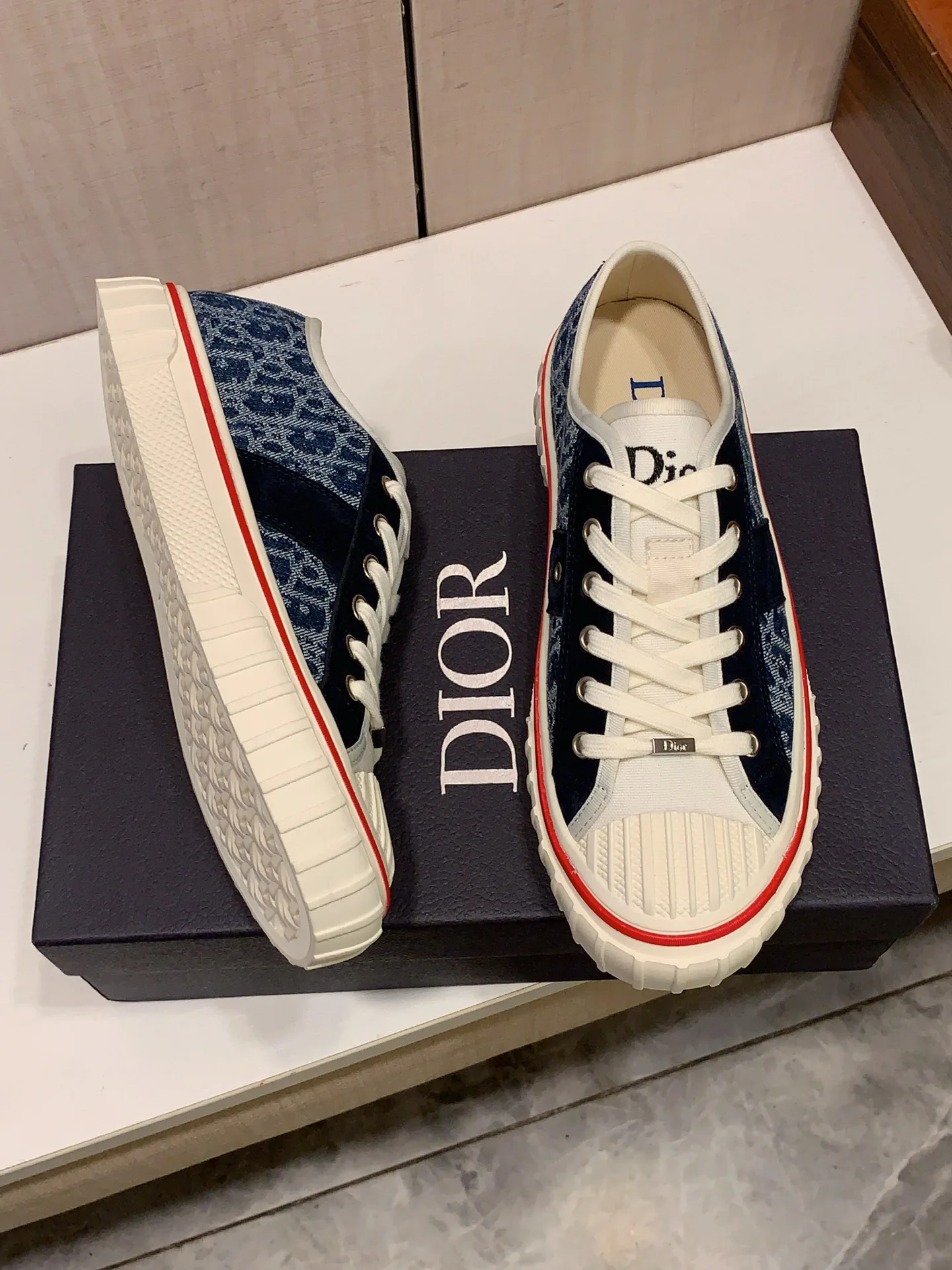 Women's Sneakers CHRISTIAN DIOR 18247724