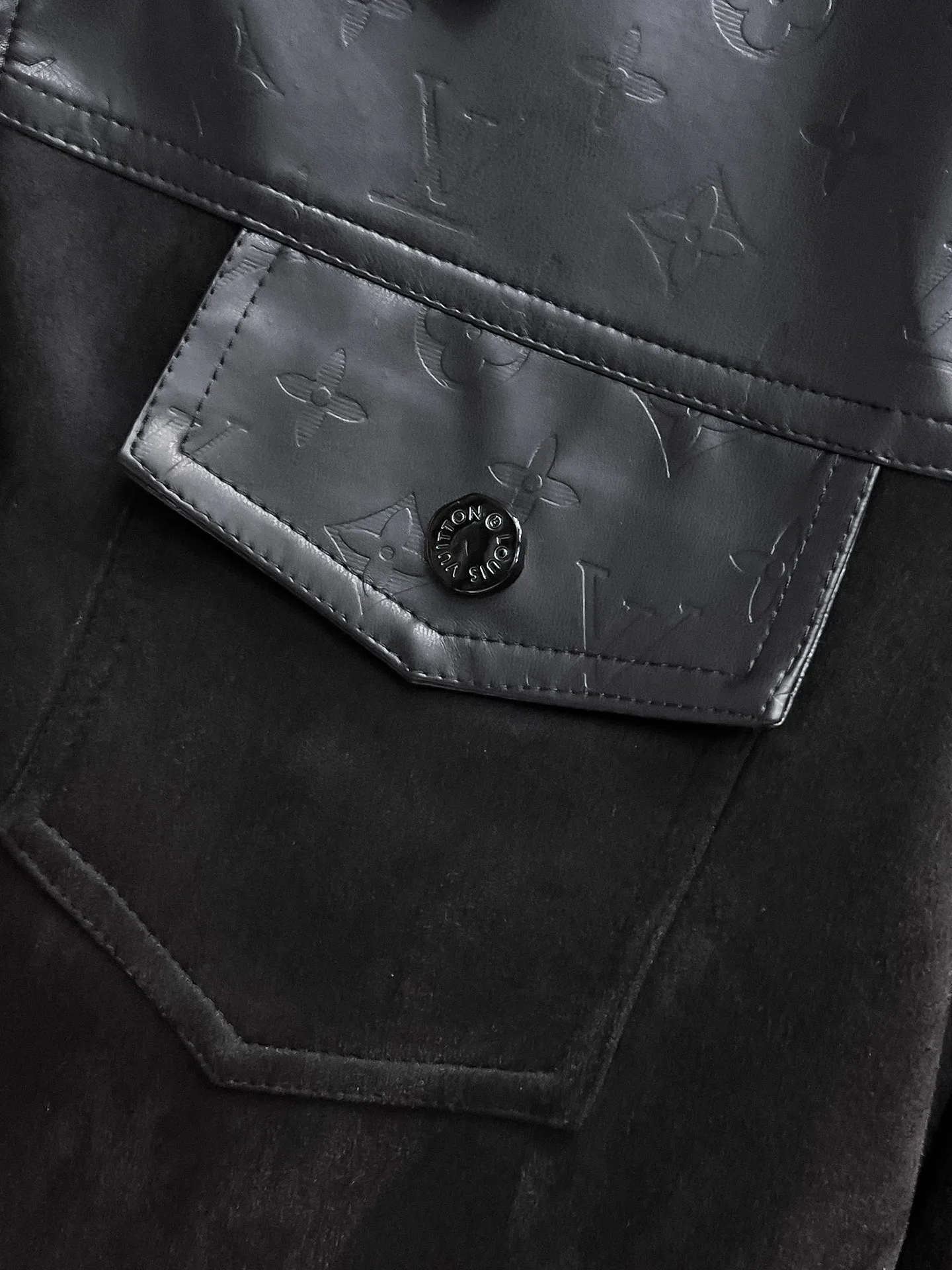 Men's Leather Jackets And Sheepskin Coats LOUIS VUITTON 18197244