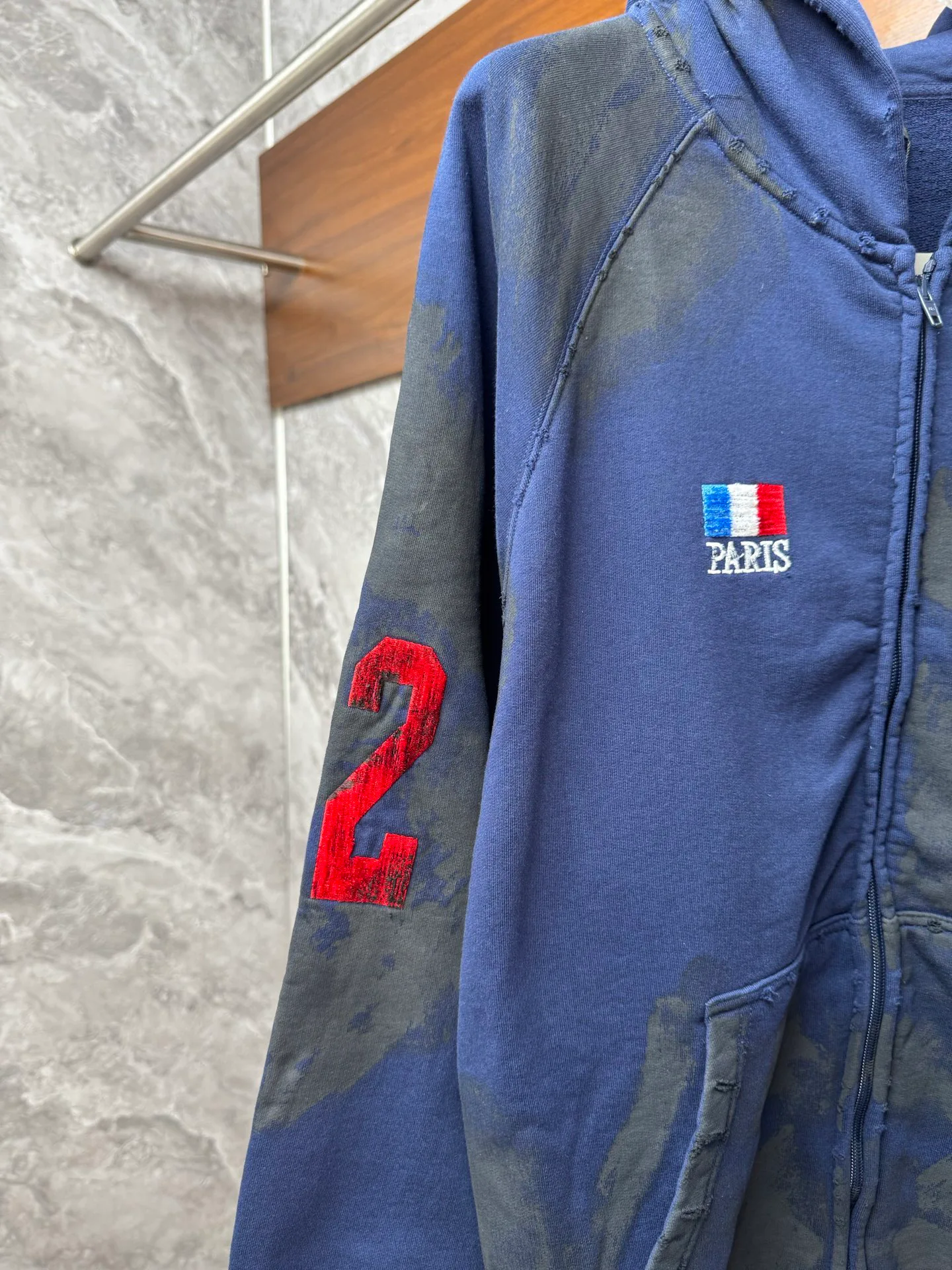 Men's Sweatshirts And Hoodies BALENCIAGA 18182366