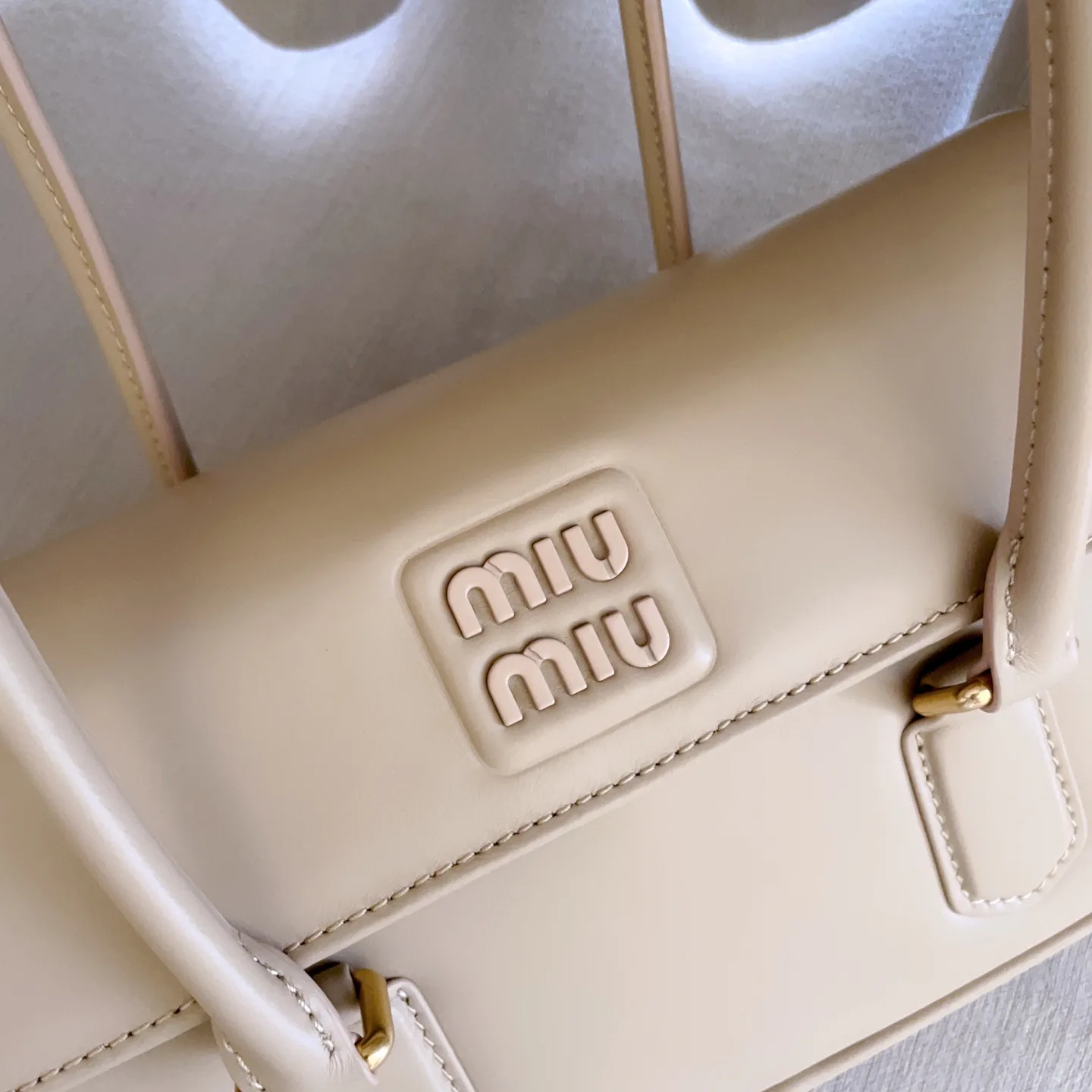 Women's Classic Handbags MIU MIU 18323216