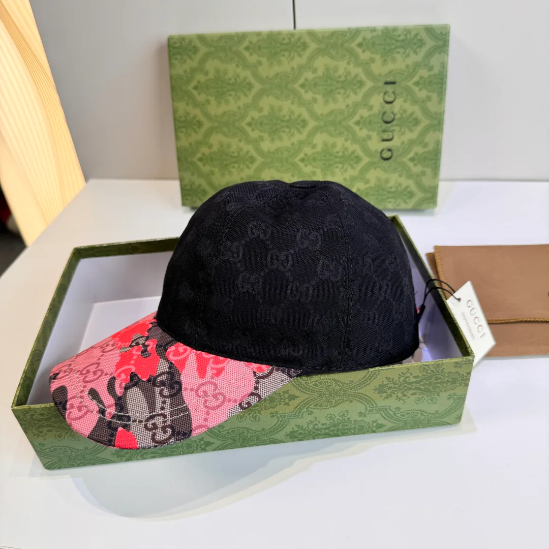 Hats GUCCI 17604790