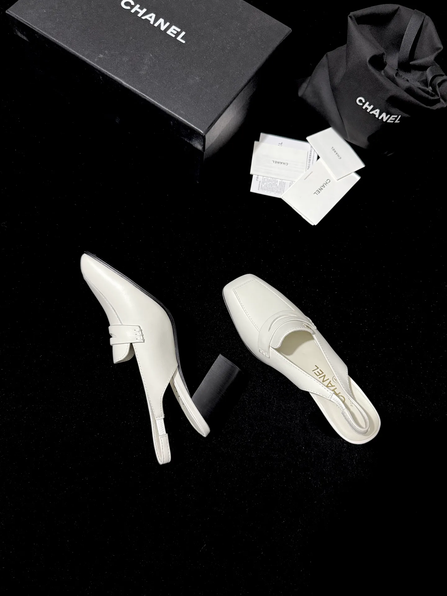 Women's Mules And Clogs CHANEL 18110830