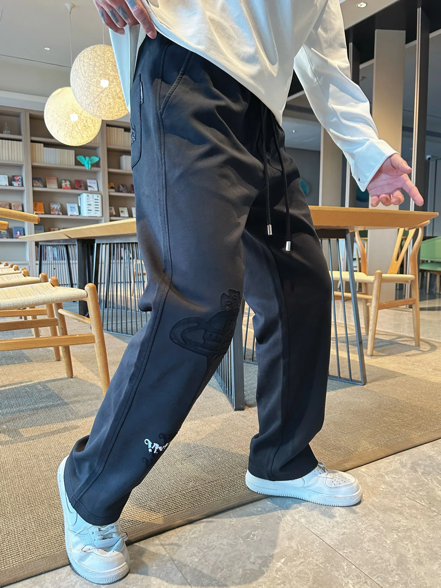 Men's Trousers VIVIENNE WESTWOOD 18345749