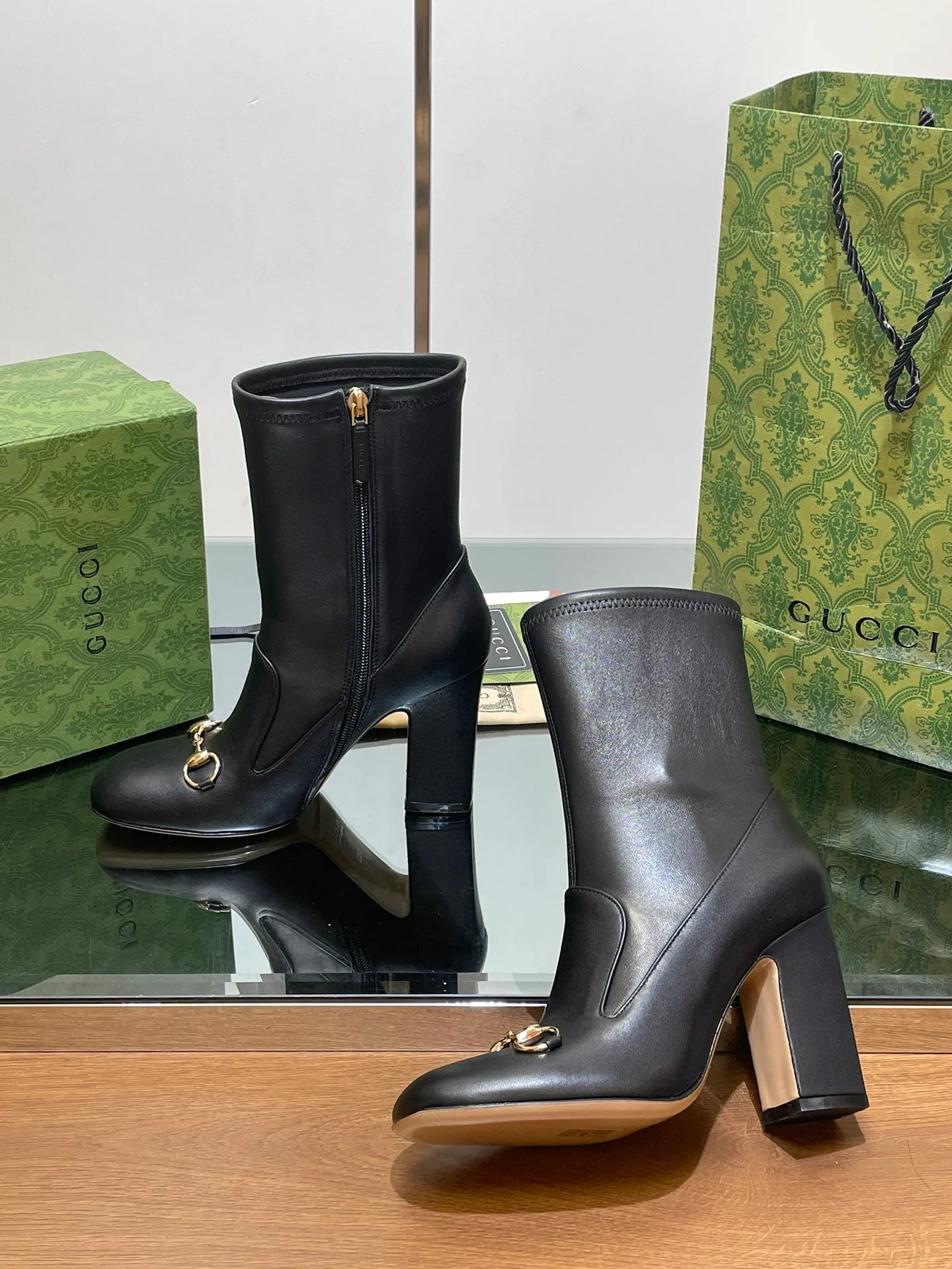 Women's Booties GUCCI 18083287