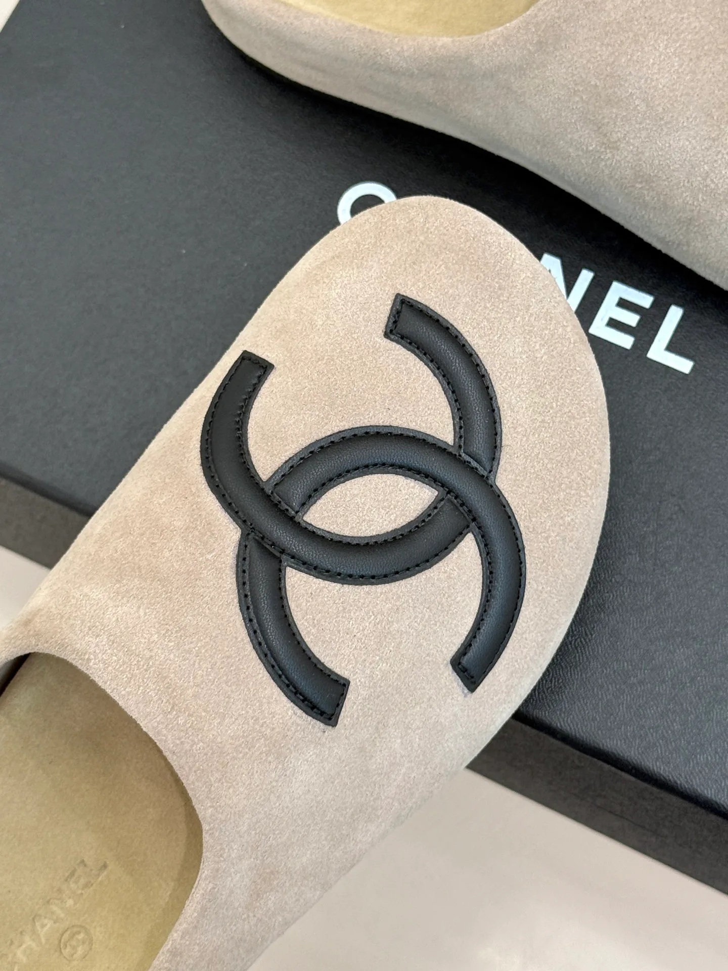 Women's Mules And Clogs CHANEL 17813179