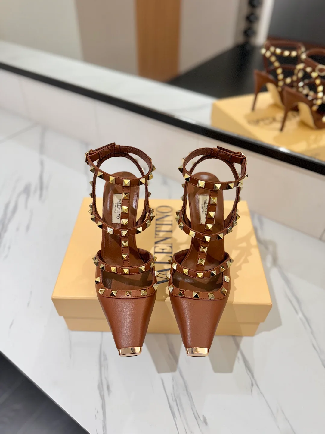 Women's Open-Toe Sandals VALENTINO 17366644