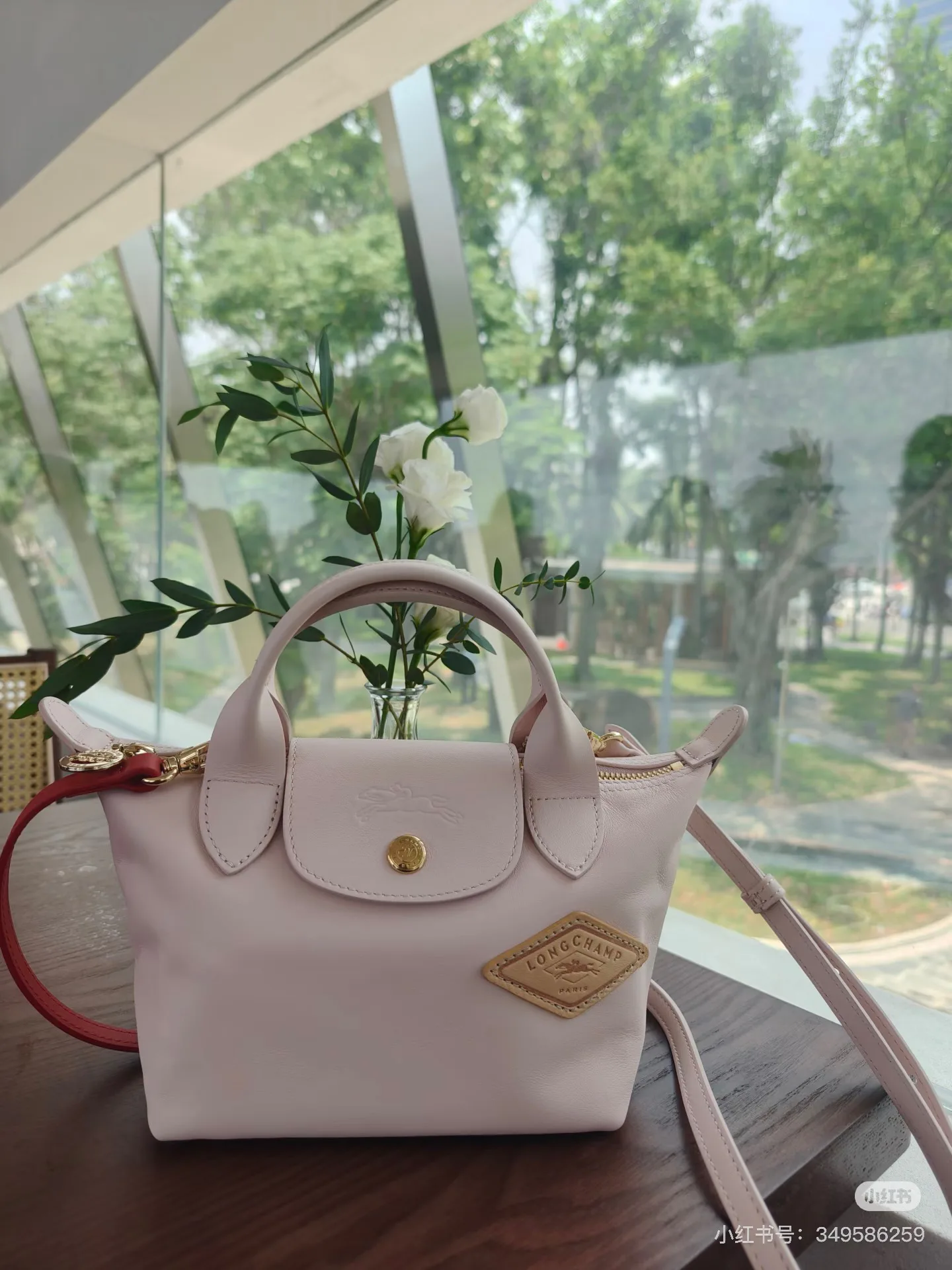 Women's Classic Handbags LONGCHAMP 17961186