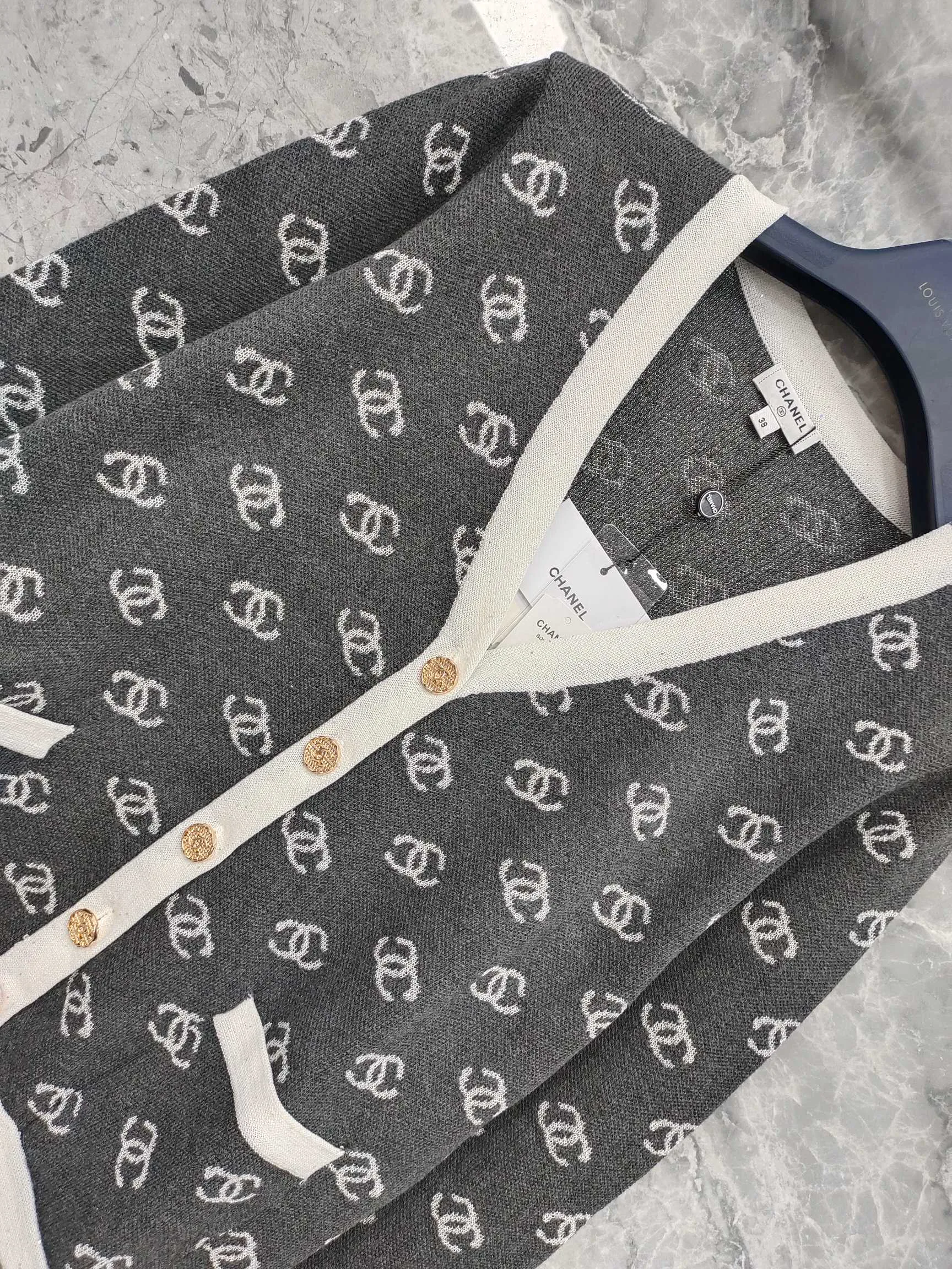 Women's Jumpers And Sweaters CHANEL 17954420