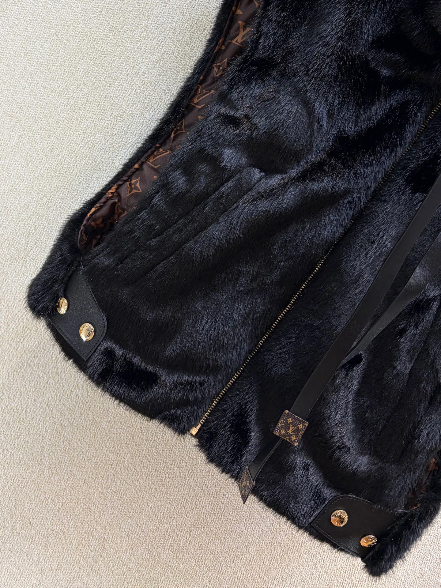 Women's Vests LOUIS VUITTON 18407834