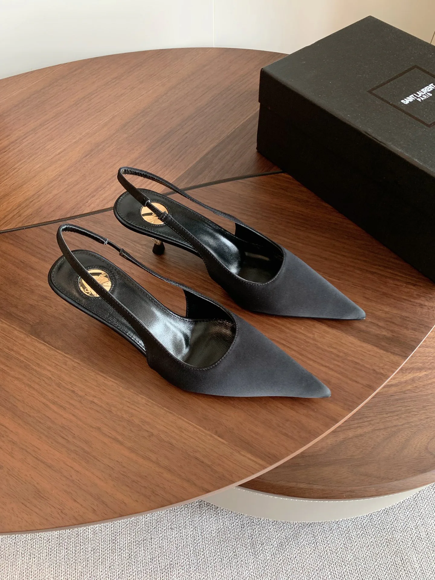 Women's Heels SAINT LAURENT 17371725