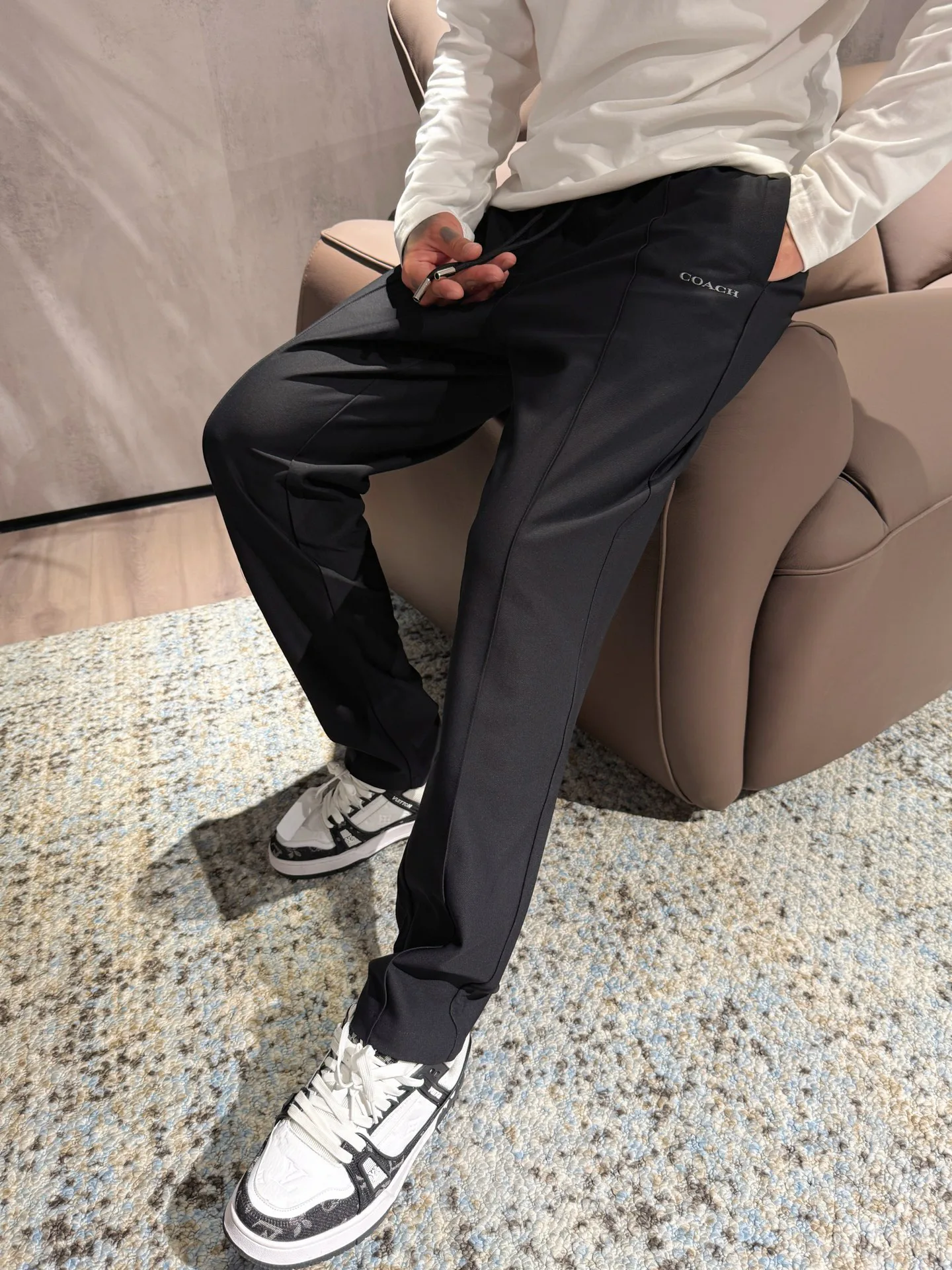 Men's Trousers COACH 18097697