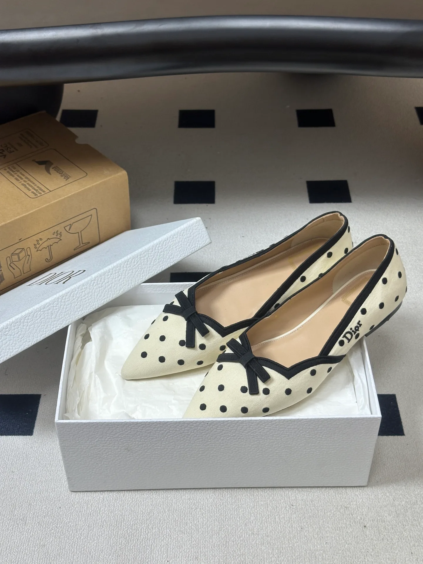 Women's Ballet Flats CHRISTIAN DIOR 18210556
